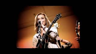 Sierra Hull - "I'll Always Be Waiting For You" (2011)