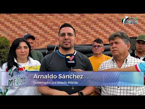 🚜 Gobernador Arnaldo Sánchez entregó tres kilómetros de manguera para sistema de riego