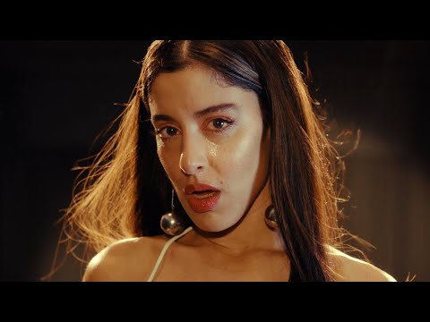 Marina Satti - EPANO STO TRAPEZI on Spotify Charts