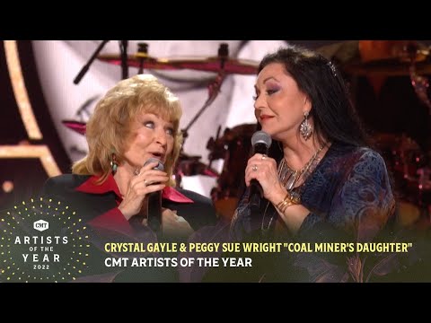 Crystal Gayle & Peggy Sue Wright Perform "Coal Miner's Daughter" | CMT Artists of the Year 2022