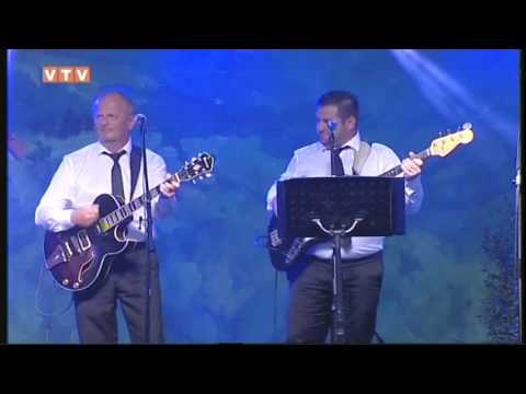 ANSAMBL FIŠKALI - KAD PROCVATU JABUKE