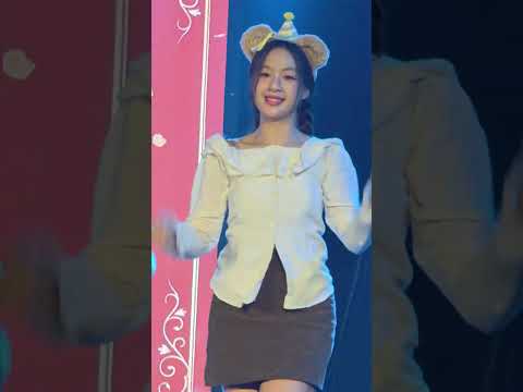 250823 (Ni Fancam) The Glass Girls - See You Again @ TT&YACHT Birthday Event Seitan-Sai 2025 -Phenix