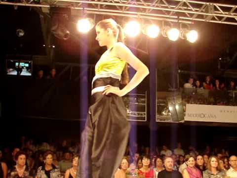 Moda UDESC 2009 - Germanismos - Grid Urbano - Amanda Queiroz Campos