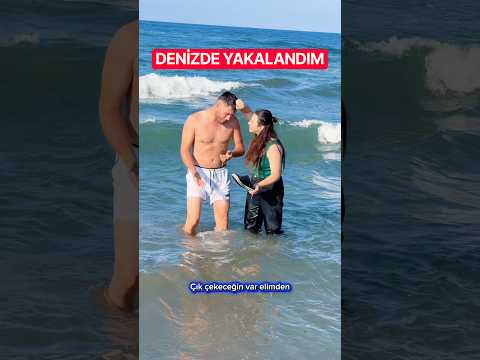 DENİZDE YAKALANDIM ! 🤣            #deniz #yüzme #komik #parodi
