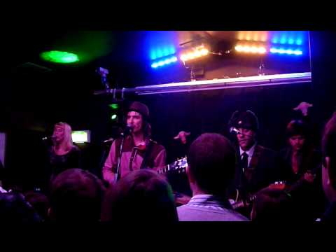 Jim Noir   02   She Flies Away Garage Upstairs 01 02 2011