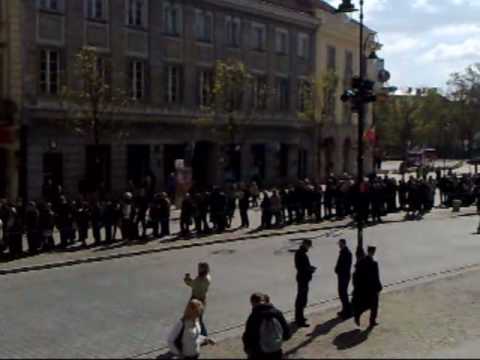 Kolejka do Pałacu Prezydenckiego, 14.04.2010