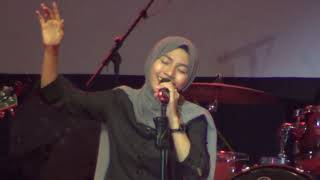 Download lagu Harusnya Aku - Armada ... Sudahi Perih Ini - d'Masiv (Feby Putri live SMAN 1 Banyumas) mp3