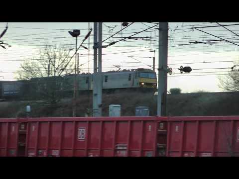 90047+046,nb Daventry Coatbridge mixed containerson main line Arpley 3,1,18