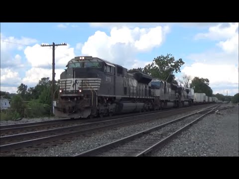 SD70M-2 With a Nathan P5 Horn