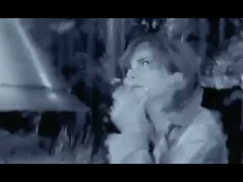 LIANE FOLY - clip "On a tous le droit" (2001)