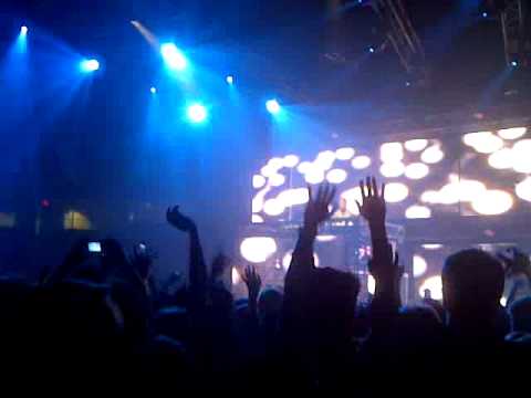 Avicii vs Eric Turner - Dancing In My Head (Been Cursed Mix)