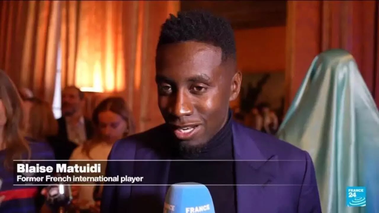 Football fever comes to NYC with the unveiling of France's 2026 World Cup jersey • FRANCE 24