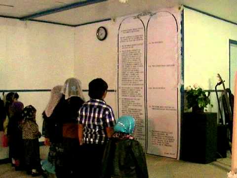 LECTURA DE LOS DIEZ MANDAMIENTOS 10-30-2010.MP4