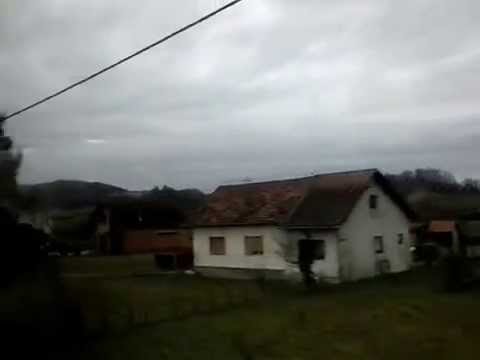 Hodočasce u Surkovac...Molitva u busu..:)