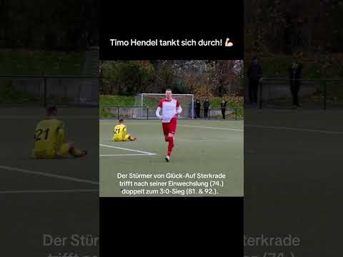 Timo Hendel von GA Sterkrade tankt sich gegen den SC Buschhausen II durch. #fußball  #kreisliga