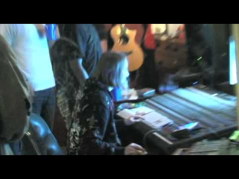 DJ SWIVET EXCLUSIVE RALEIGH, COLLIN E. FEAT. D- BLOCKS OWN BULLY - I'M GONE (MUSIC VIDEO)