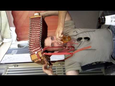 Organetto a Cercemaggiore con il maestro ROBERTO