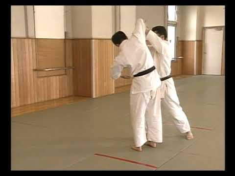 Yoshinkan Aikido - Katate Mochi Sankajo Osae Ichi