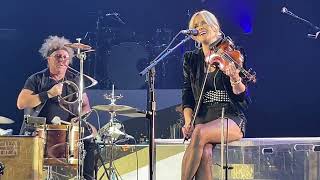 The Chicks - Lubbock Or Leave It - (Live In Las Vegas)