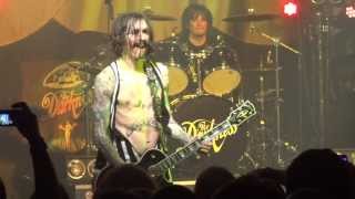 The Darkness - Givin&#39; Up / Stuck In A Rut - Live - Preston 2013