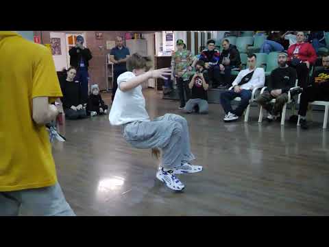 финал kids pro bboy Leo vs Воробей полуфинал vs I-van - "ALL OPTION" break dance battle