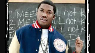 YOUNG SAVAGE feat. MEEK MILL - STUPID