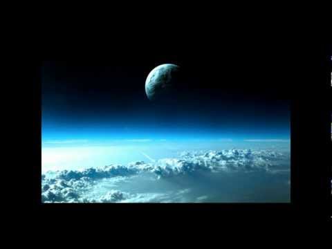 4est & Cal - Stratosphere