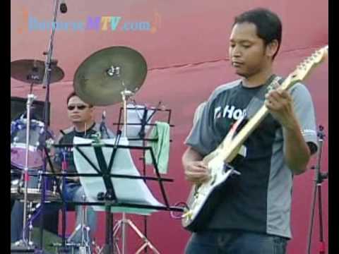 Yay Thu Ma - L Loon War