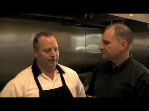 download lagu mp3 mp4 Red Bird Cafe, download lagu Red Bird Cafe gratis, unduh video klip Red Bird Cafe