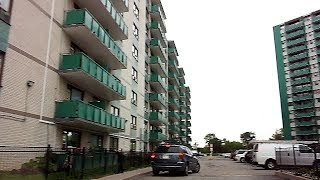 STREETS OF TORONTO, ONTARIO CANADA