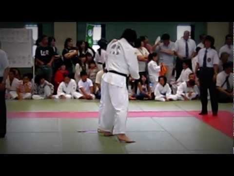 judo harai goshi (Hip Sweep)
