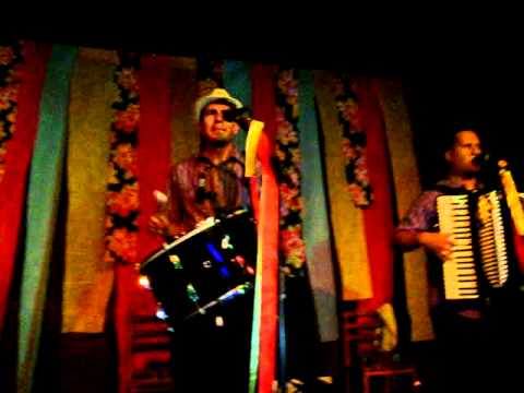 TR3S TINGUÁ - TINGUÁ