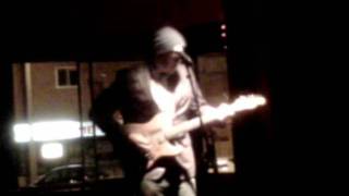 Paul MacLeod warm-up at Jimmy Jazz