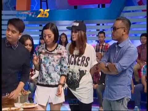 Bakwan Buatan Lolita Dan Naomi Untuk Bang Billy - dahSyat 16 Oktober 2014
