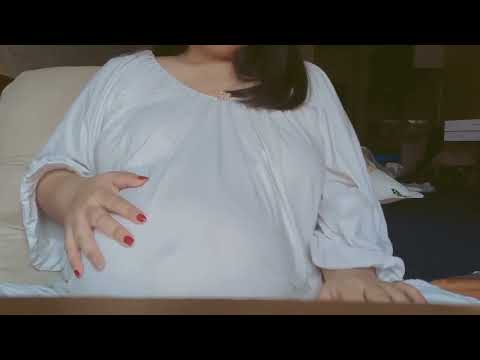  双胞胎妈妈阵痛摸肚子受不了了喊老公来