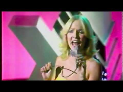 Stephanie De-Sykes on Basil Brush Part 1