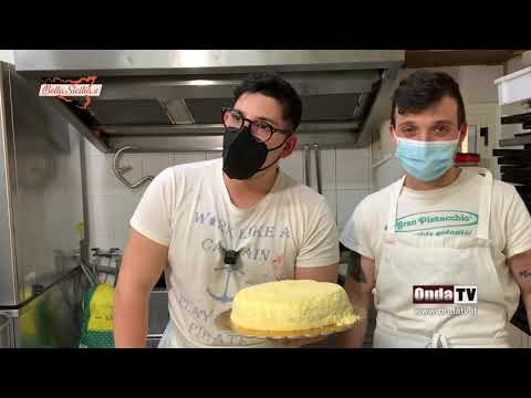 Torta mimosa, il dolce soffice simbolo della festa della donna