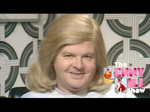 Benny Hill - Departure Lounge With Mervyn Cruddy (1973)