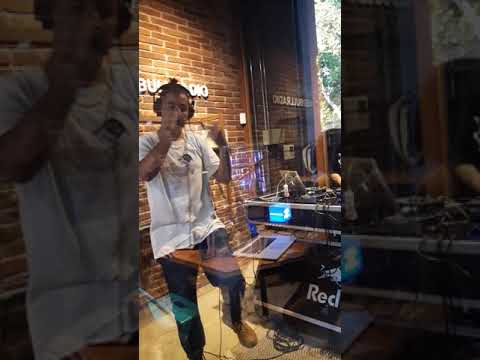 Dref quila - Up (live desde Redbull Radio)