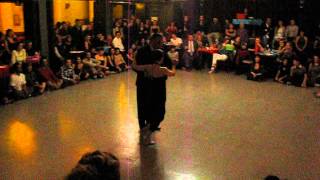 GUILLERMINA QUIROGA y JUNIOR CERVILA en Viva La Pepa! Milonga (4/4)