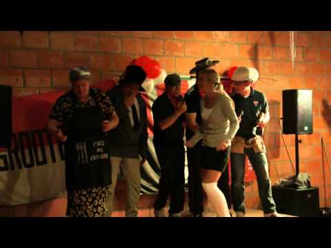 GL Pupillenkamp 2015 Bonte Avond: Sport en Spel - Op zoek naar een Man