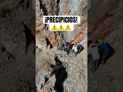 😱 ¡AL BORDE DEL PRECIPICIO! El camino más PELIGROSO de Tucumán ⚠️