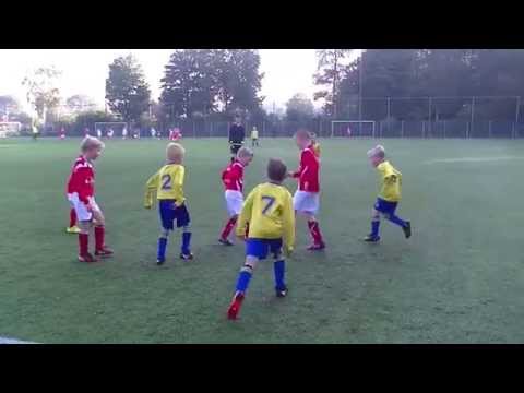 DESZ F3 tegen Staphorst F3  op 3 oktober 2015