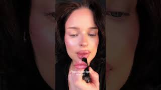 Pink nude lips