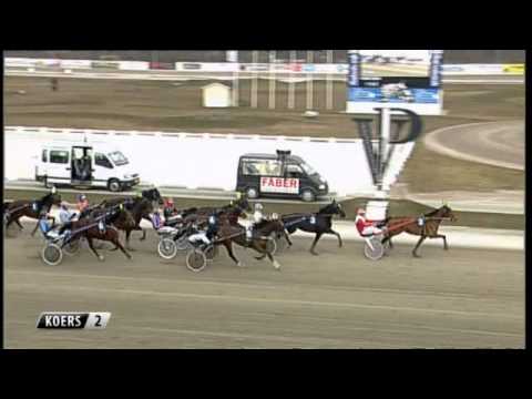 Victoria Park Wolvega 4-4-2013 KOERS 2 CONAN BOKO - R. BAKKER