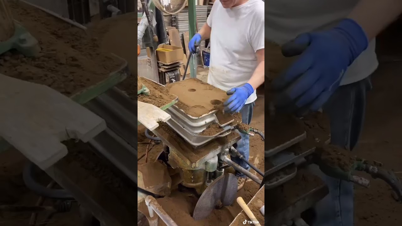 Making a greensand mold with cores
