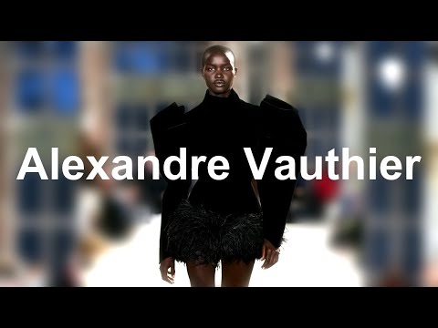 Alexandre Vauthier Couture SS 2022 Fashion Show (Akon Changkou, Vivienne Rohner…)