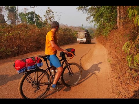 2014 Laos e Cambogia by  bicycle . Sergio Borroni e Riccardo Grossi. Salsa Fargo .
