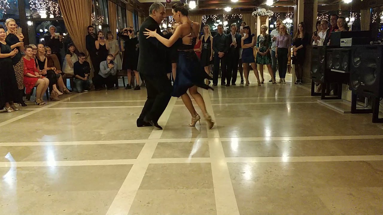 Julio Balmaceda y Virginia Vasconi, 2018. Alfredo de Angelies - Mi Carinito, Vals