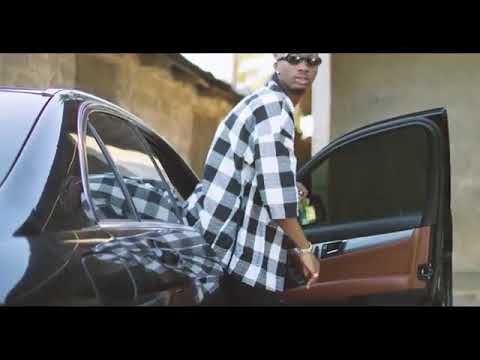 Mtazame jux akiimba nyimbo yake mpya